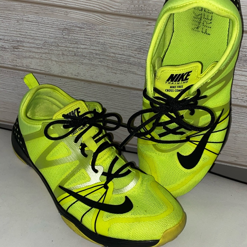 mens nike cross training shoes